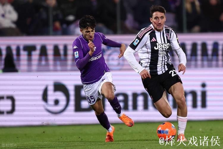 豪门球队赞助商费用曝光!AC米兰2.5亿元 不如曼城和曼联的一半 豪门球队赞助商费用曝光!AC米兰2.5亿元 不如曼城和曼联的一半