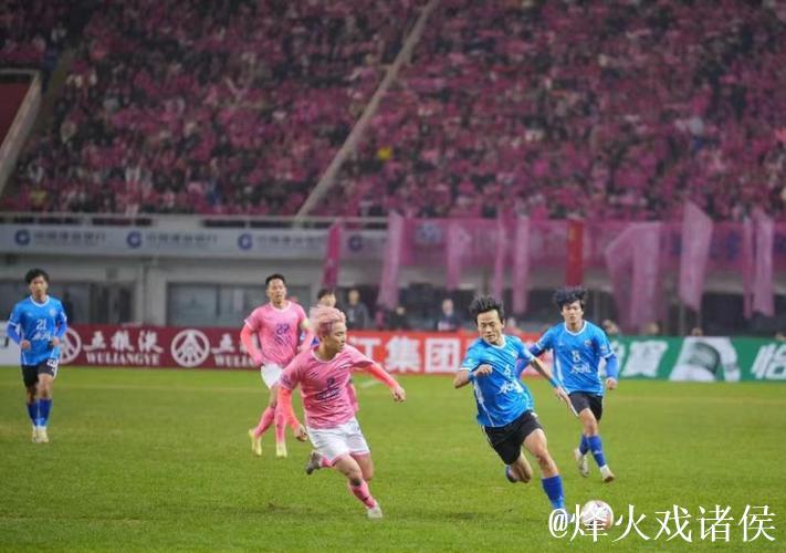 “永冲锋”永州队获2025“湘超”冠军 “永冲锋”永州队获2025“湘超”冠军