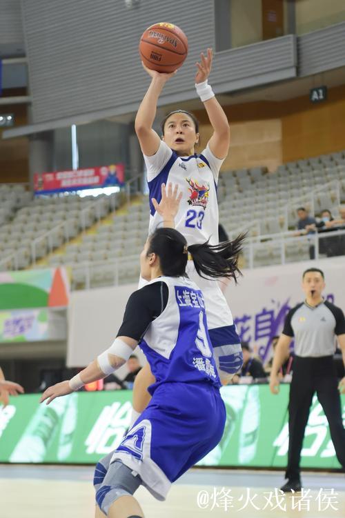 中国三人女篮加时不敌阿塞拜疆 王丽丽7分4板